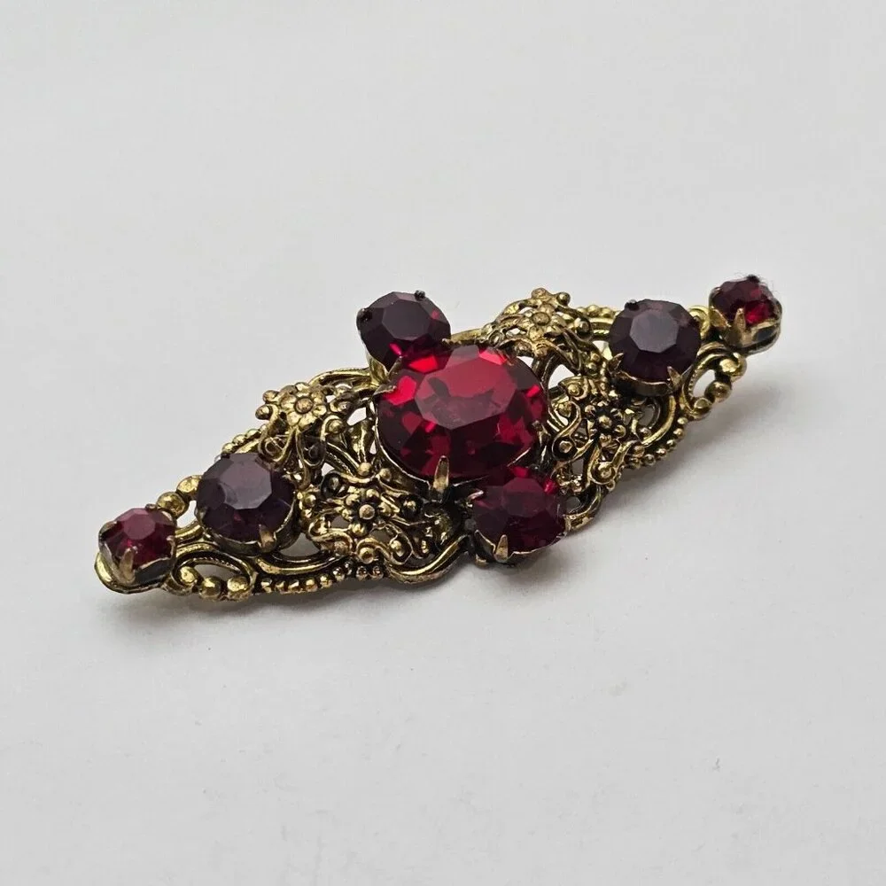 Vtg Red Rhinestone Filigree Brooch Victorian Revival Romance Old‎ Hollywood Glam